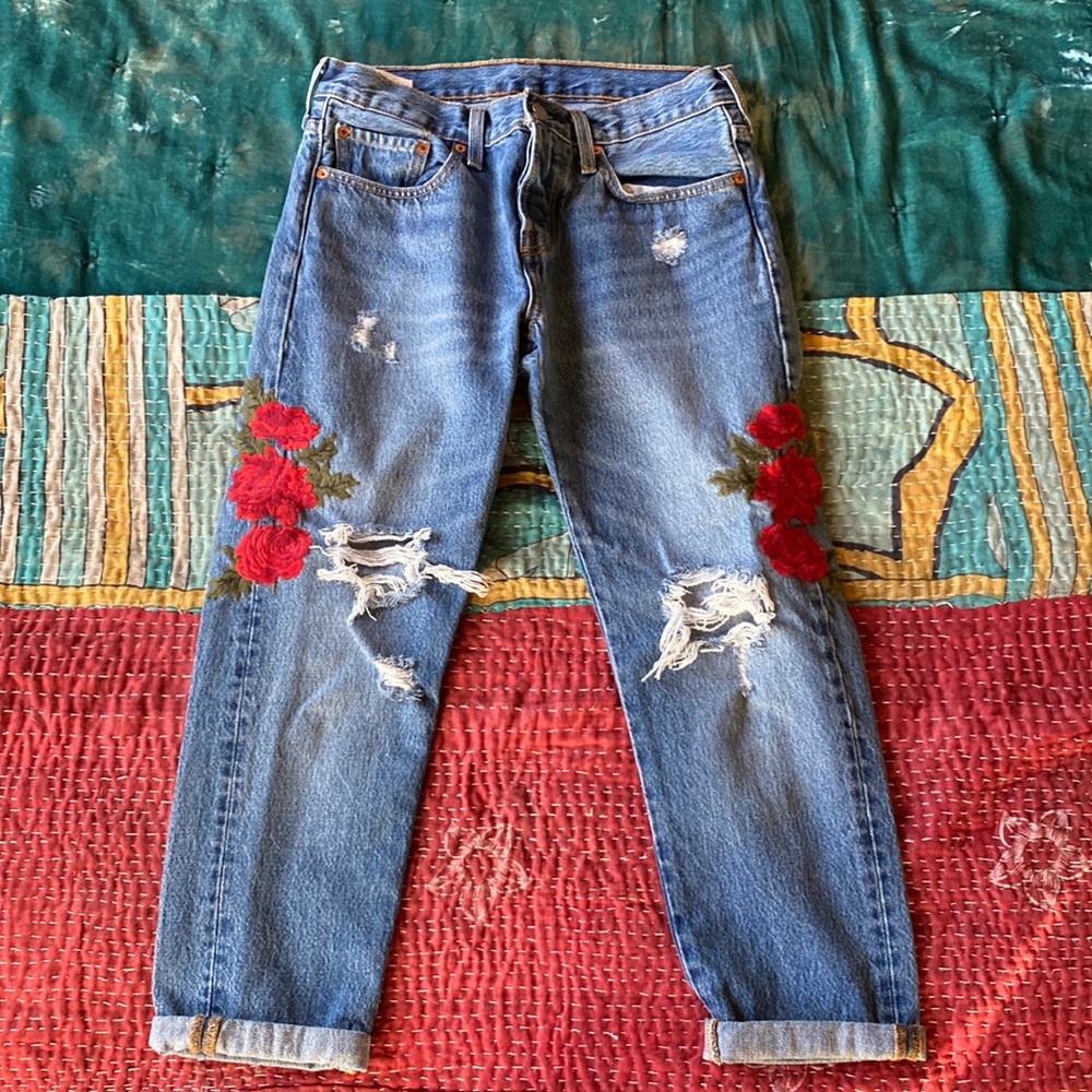 Vintage Embroidered Levi Jeans